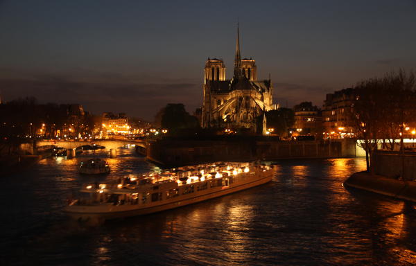 Экскурсия по вечернему Парижу и круиз по Сене